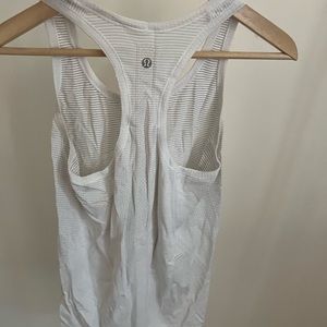 Lululemon tank size 8